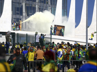 Em meio à uma intensa polarização política, a Justiça se tornou alvo de todas as ordens a cada uma de suas ações.