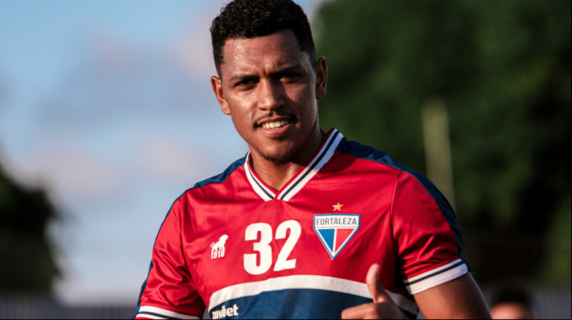 Atacante Pedro Rocha em treino do Fortaleza no Centro de Excelência Alcides Santos, no Pici