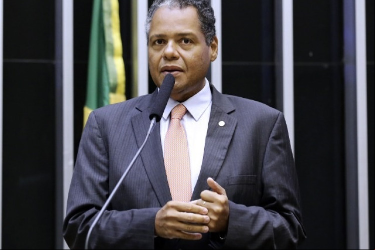 Câmara aprova criação de bancada negra com cadeira entre líderes