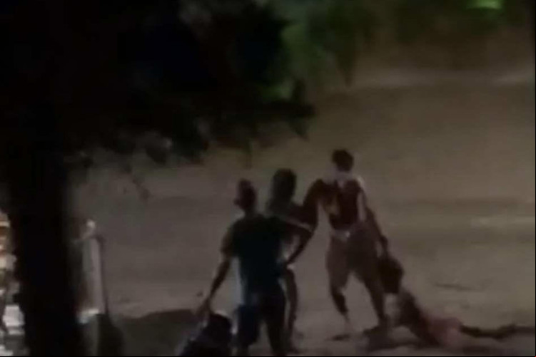 Dias após a divulgação do vídeo em que aparece agredindo e arrastando uma mulher pelo cabelo, o homem foi morto a tiros em Pedra Branca