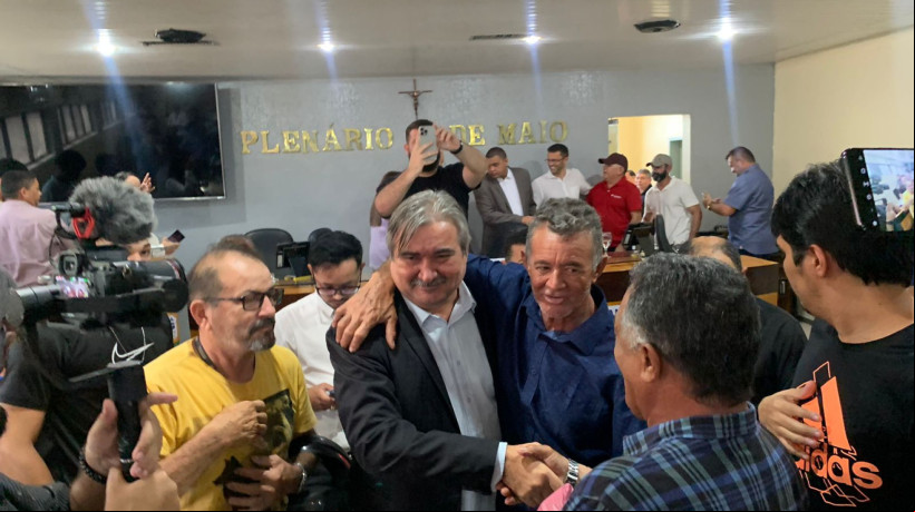 CÂMARA de Pacajus fez eleição indireta e Tó da Guiomar é o novo prefeito do município