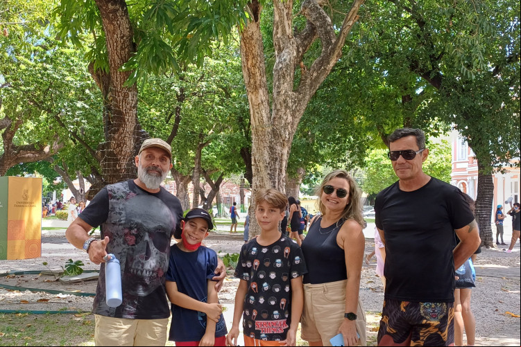 Estreante no Corredor, Joacélio Barata, 56, levou esposa, filhos e irmão após ficar sabendo do evento por meio de amigos Estreante no Corredor, Joacélio Barata, 56, levou esposa, filhos e irmão após ficar sabendo do evento por meio de amigos