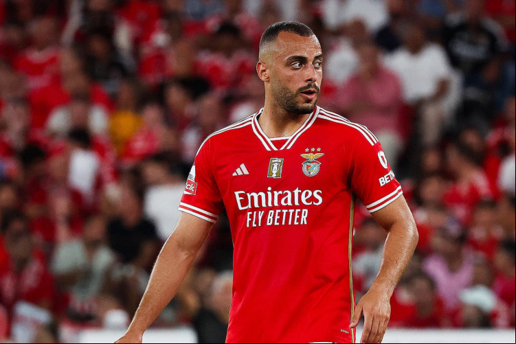 Arthur Cabral, atacante do Benfica, durante partida