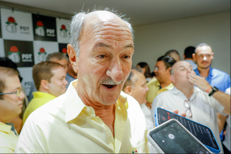 Flavio Torres, presidente do PDT Ceará tratou com naturalidade aproximações durante período de eleição municipal, mas negou que PDT esteja se coligando com o PL