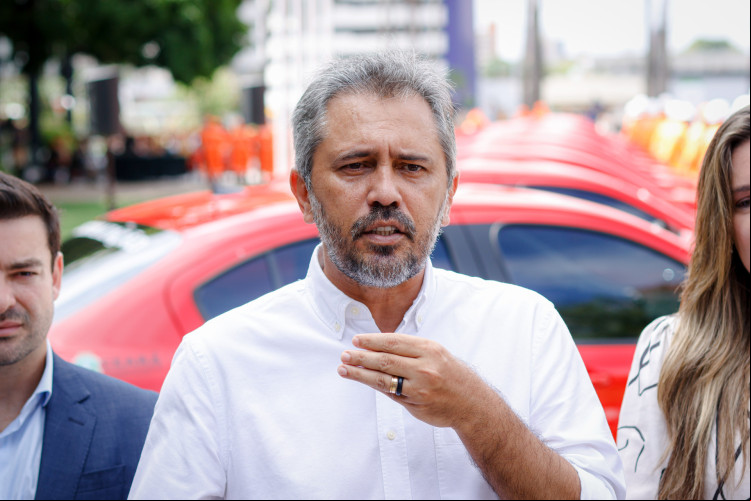 Elmano de Freitas, governador do Ceará