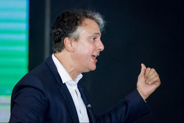 Camilo Santana, ministro da Educação