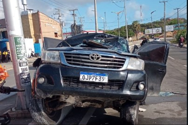 O acidente aconteceu neste domingo, 21