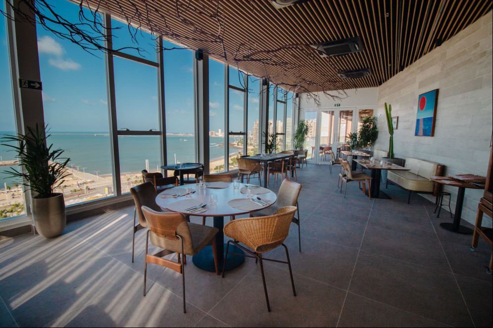 Restaurante Obay, gastronomia contemporânea com ingredientes regionais e uma das mais belas vistas do mar de Fortaleza