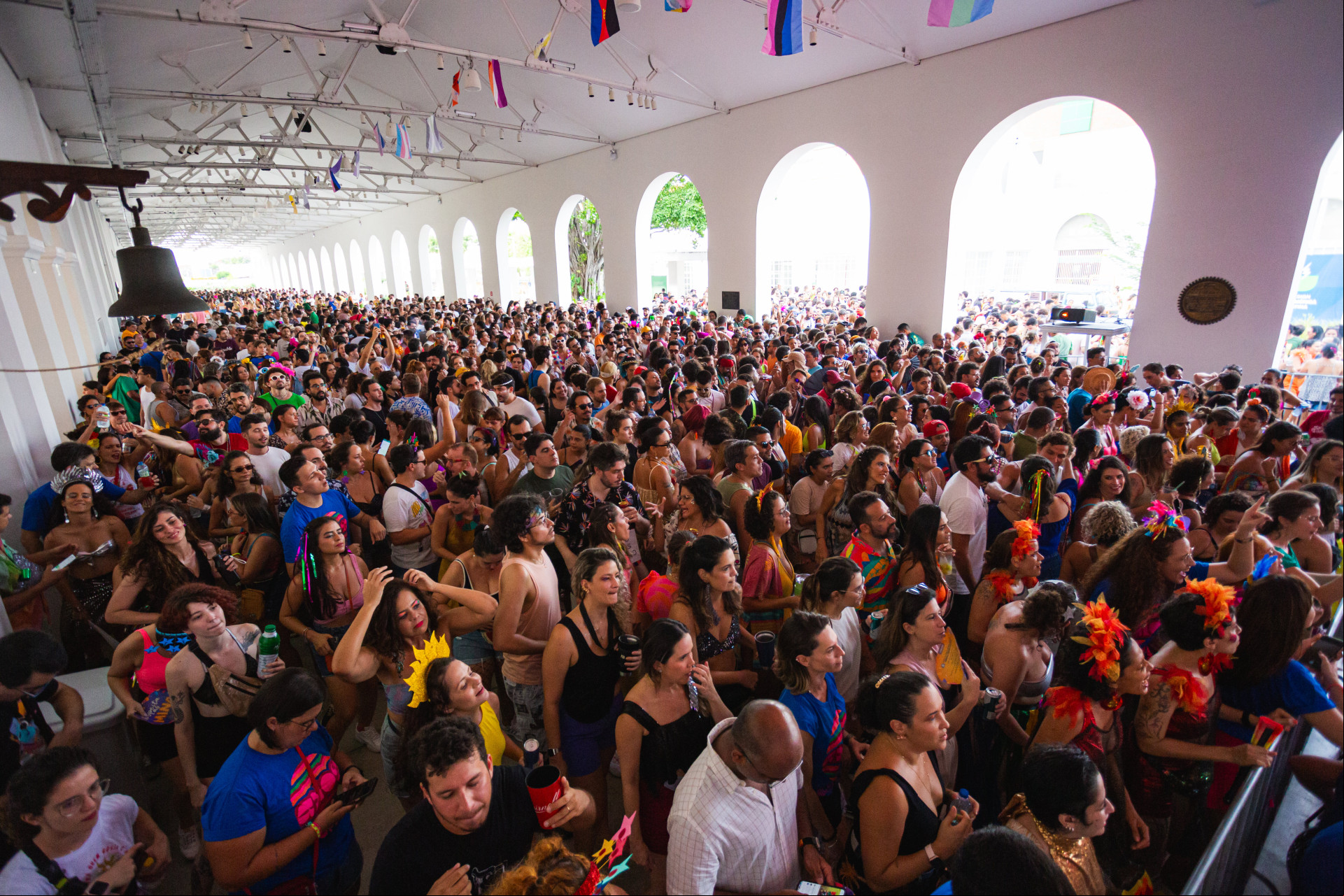 Bloco Pra Quem Gosta é Bom leva animação ao último sábado de pré-Carnaval na Estação das Artes, em Fortaleza