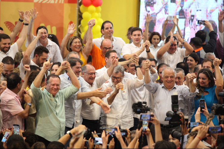 Filiação Cid Gomes e Izolda ao PSB