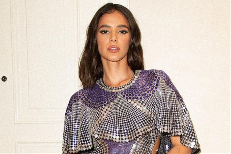 Bruna Marquezine pede carona para Salvador no Instagram