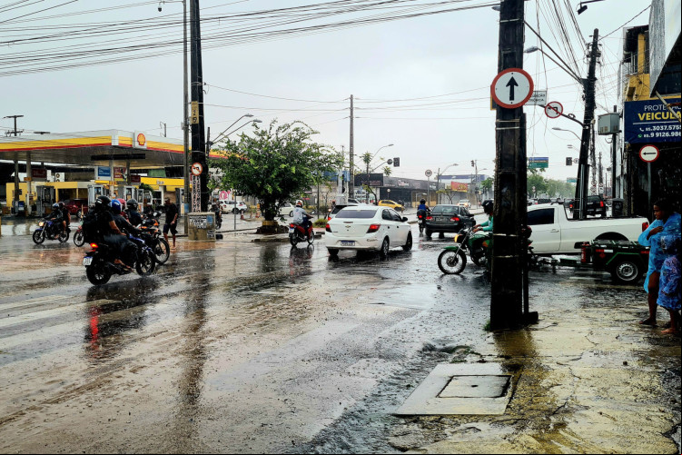 Ceará tem previsão de chuvas em todas as macrorregiões até sexta-feira, 16
