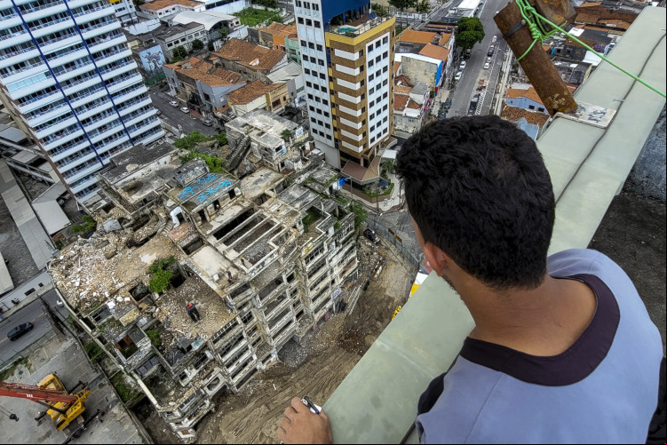 DECISÃO da suspensão das obras é da SRT-CE