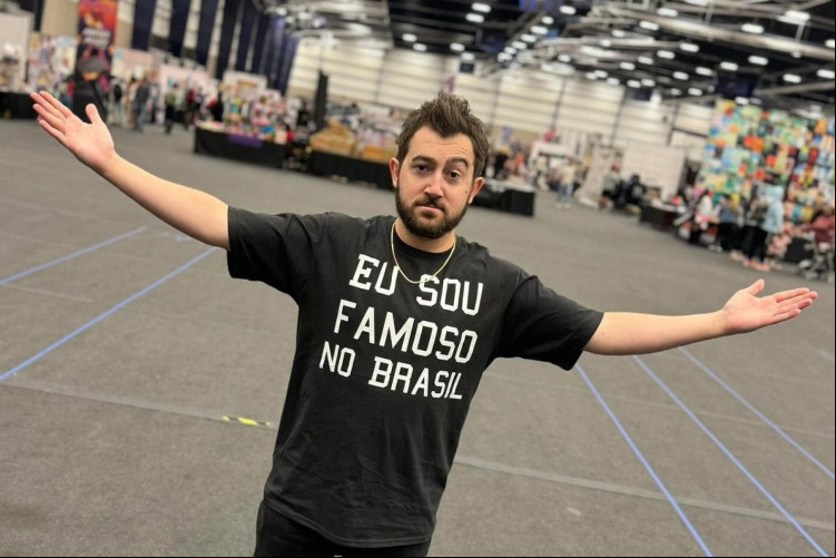 Vincent Martela. ator de "Todo Mundo Odeia o Chris", virá ao Brasil em julho