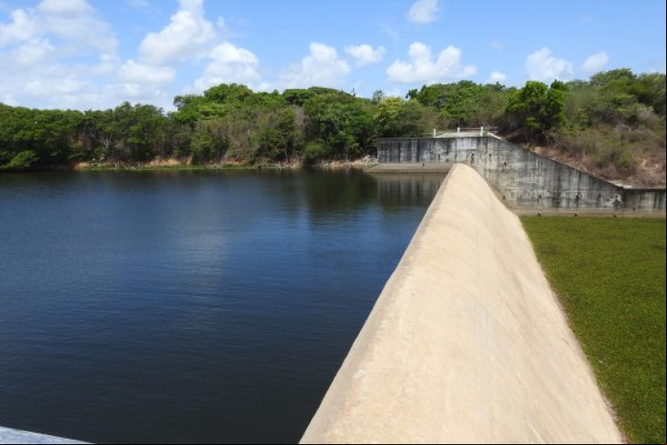 Cheias dos açudes Malcozinhado (foto), em Cascavel, Pesqueiro, em Capistrano, e Do Coronel, em Antonina do Norte, aumentaram o número de açudes em sangria para 56. Volume da capacidade hídrica do Ceará chegou a 50%