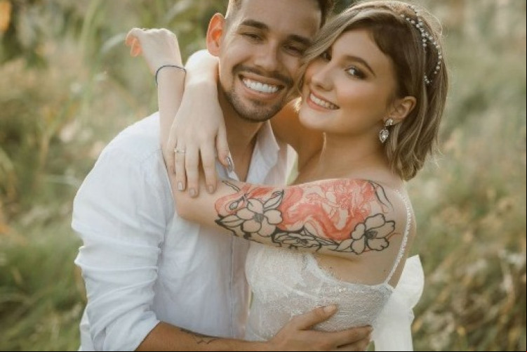 Isabel Veloso, influenciadora de 17 anos, celebrou seu casamento civil com eu noivo, Lucas Borbas