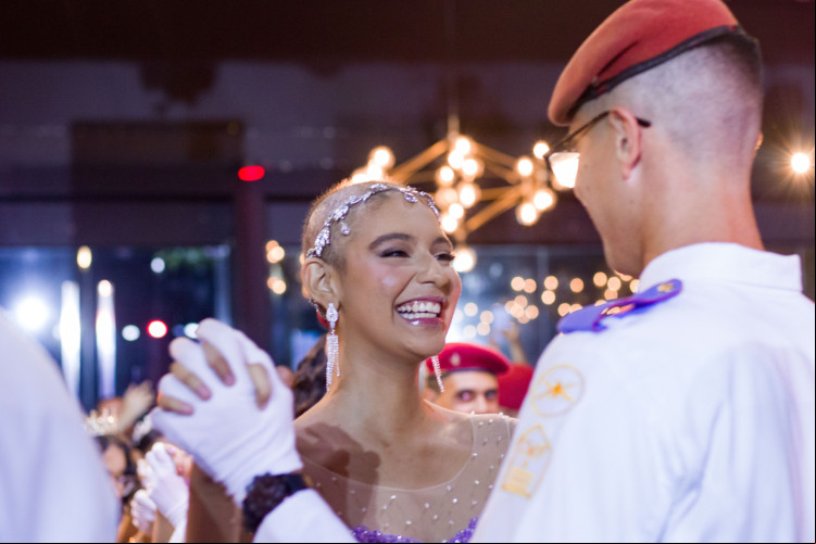 FORTALEZA, CEARÁ, BRASIL, 14-04-2024: Debutantes da Peter Pan, adolescentes em tratamento contra o câncer ganham festa de aniversário de 15 anos de 30 meninas assistidas pela instituição. (Foto: Samuel Setubal) FORTALEZA, CEARÁ, BRASIL, 14-04-2024: Debutantes da Peter Pan, adolescentes em tratamento contra o câncer ganham festa de aniversário de 15 anos de 30 meninas assistidas pela instituição. (Foto: Samuel Setubal)