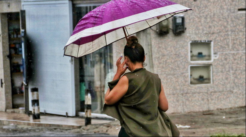 Foto de apoio ilustrativo: chove em mais de 60 municípios do Ceará nas últimas 24 horas. Veja previsão do tempo até este sábado, 24 