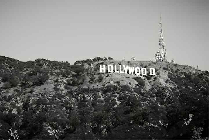 Em 2002, o terreno de 55 hectares, localizado no Cahuenga Peak, foi posto no mercado pelos es da herança de Howard Hughes, dono do local desde a década de 1940.