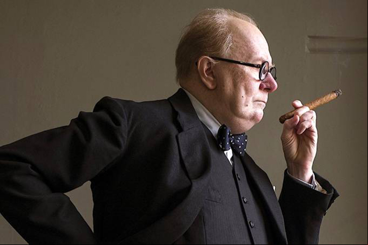 Em 2018, Oldman alcançou o ápice de sua carreira ao receber o Oscar de Melhor Ator por sua interpretação de Winston Churchill no filme O Destino de Uma Nação (2017).