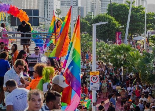 Parada da Diversidade Sexual, na Beira Mar. (Foto: Fernanda Barros/O Povo)