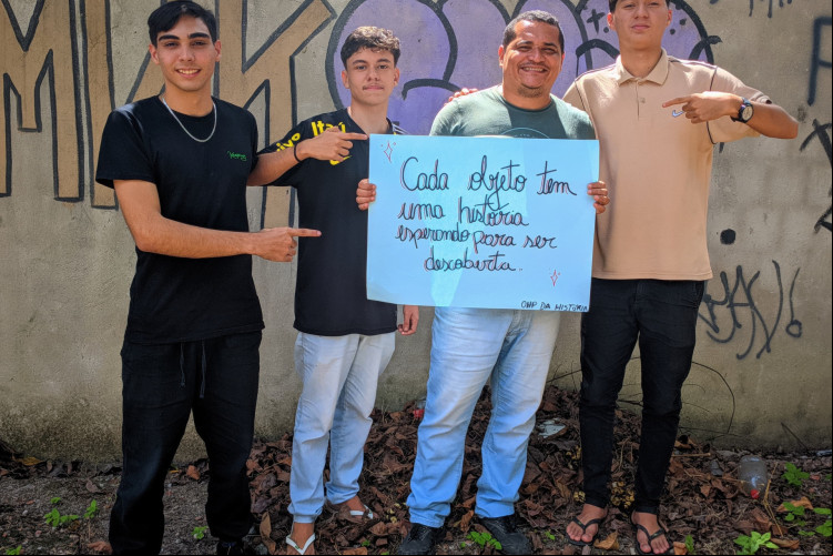 Equipe OHP da história, da EEMTI Antônio Geraldo de Lima Equipe OHP da história, da EEMTI Antônio Geraldo de Lima