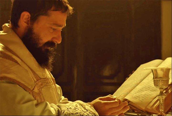 LaBeouf já declarou que sua criação foi judaica, porém ele jamais aderiu à prática do judaísmo.