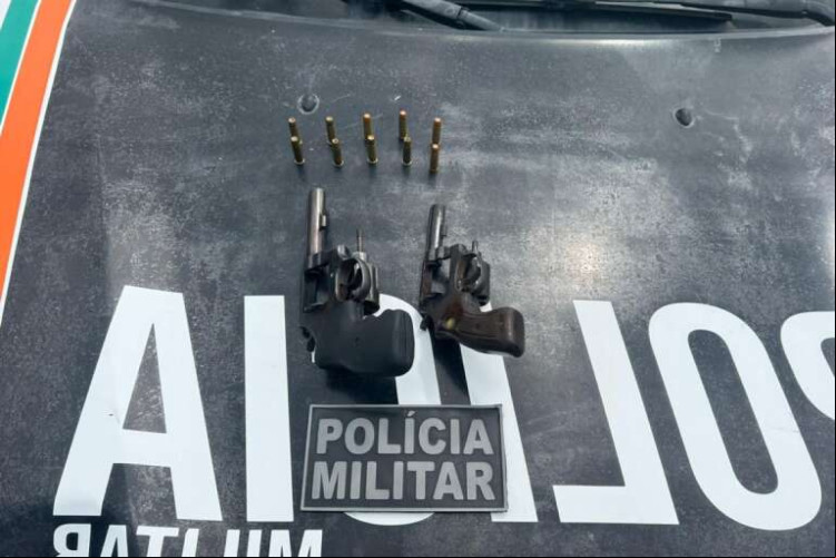 Quatro pessoas são presas em flagrante enquanto tentavam roubar loja no centro de Guaiúba