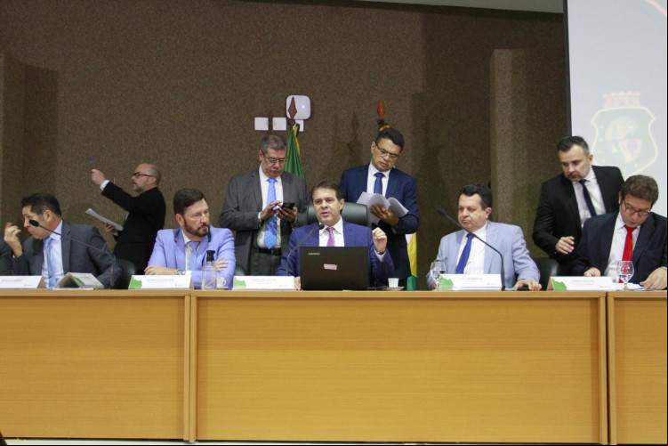 Última sessão plenária da Assembleia Legislativa do Ceará (Alece) antes do recesso parlamentar