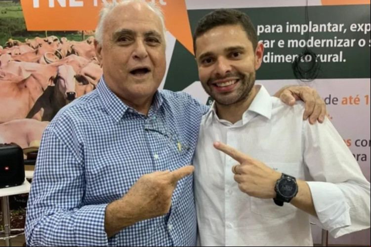 Prefeito de Maracanaú, Roberto Pessoa (União Brasil), e deputado estadual Júlio César Filho (PT)