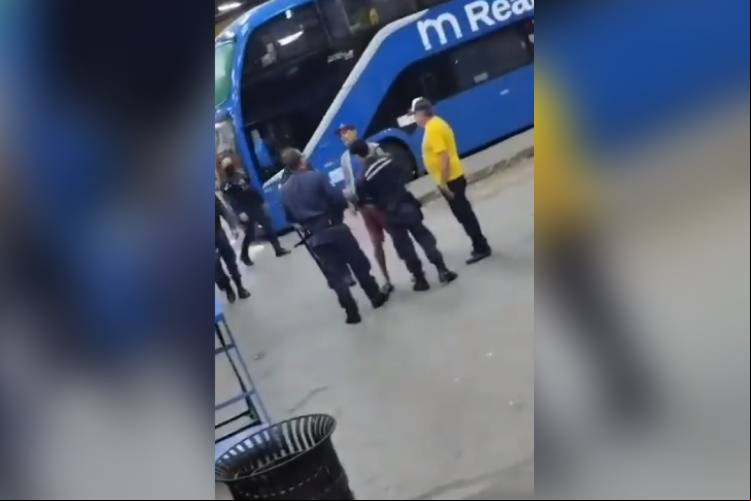 Homem é agredido por guardas municipais em rodoviária de Juazeiro do Norte