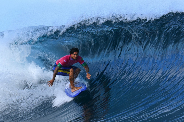Gabriel Medina continua na disputa de surfe das Olimpíadas de Paris