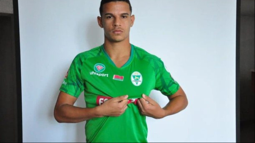 Fernando Neto, de 21 anos, revelado pelo Náutico, foi contratado pelo FC Gomel e está em busca sucesso no futebol europeu 