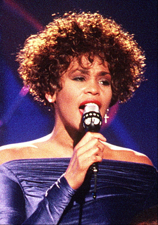 Conhecida como “The Voice” (“A Voz”), a cantora nasceu em Nova Jersey e teve uma vida marcada por glórias e também polêmicas; relembre!
