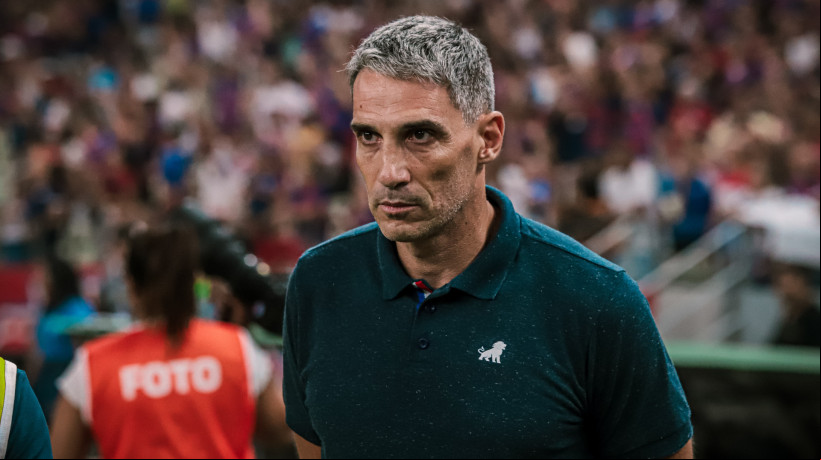 Técnico Vojvoda no jogo Fortaleza x São Paulo, no Castelão, pelo Campeonato Brasileiro Série A 2024