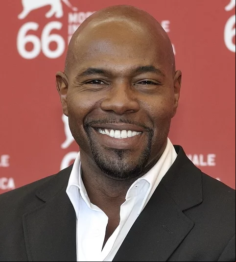 O cineasta Antoine Fuqua, diretor da cinebiografia sobre Michael Jackson, divulgou recentemente que as filmagens foram concluídas. A declaração aconteceu durante um  na San Diego Comic-Con. E ele aproveitou para dizer que o astro pop exerceu grande influência em sua vida. 