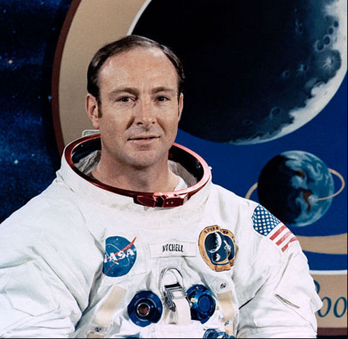 Edgar Mitchell - Nascido em 17/9/1930. Formado pela Universidade de Carnegie Mellon/Escola de Pós-Graduação Naval. Pisou na Lua em 5/2/1971. Morreu em 4/2/2016, aos 85 anos.