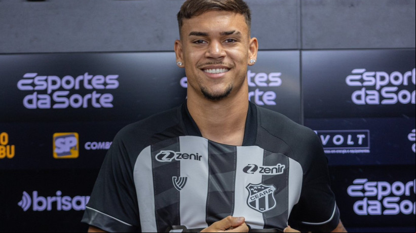 João Pedro, zagueiro do Ceará, em sua apresentação oficial