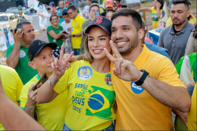 André Fernandes na manifestação de 7 de setembro contra Alexandre de Moraes na Praça Portugal, em Fortaleza André Fernandes na manifestação de 7 de setembro contra Alexandre de Moraes na Praça Portugal, em Fortaleza