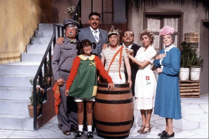 No Brasil, o retorno de Chaves e Chapolin deve acontecer em outubro. Segundo o site Na Telinha, do portal UOL, os contratos serão retomados. Dessa forma, SBT (TV aberta), Prime Vídeo (Streaming) e Multishow (Canal a cabo da Globo) voltarão a exibir as séries.