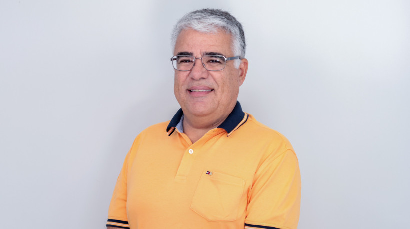 Senador Eduardo Girão anunciou sua pré-candidatura ao governo do Ceará em 2026.