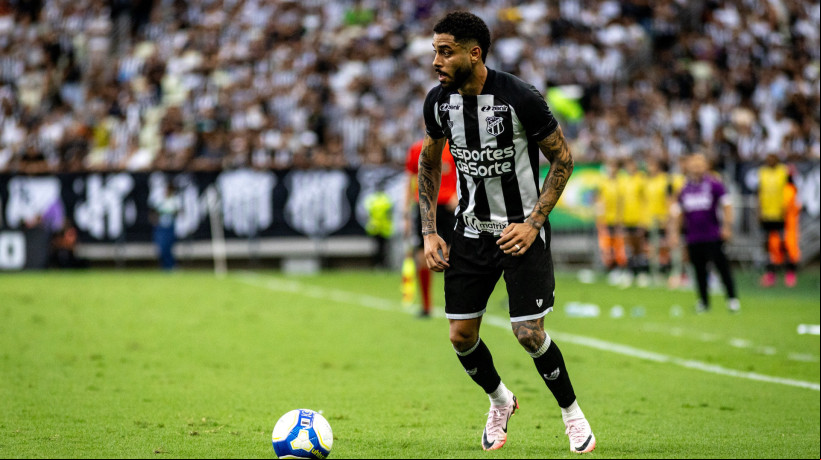 Matheus Bahia é titular da lateral esquerda do Ceará 