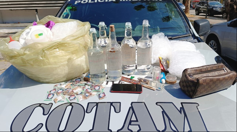 Ecstasy, maconha e lança-perfume são apreendidos em barraca da Praia do Futuro
