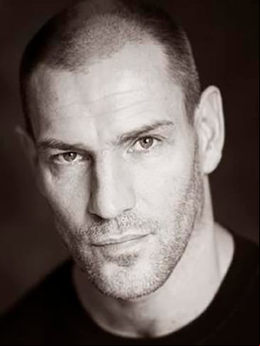 Dave Legeno tinha 50 anos quando morreu, em julho de 2014, durante uma trilha no Vale da Morte, na Califórnia. Seu corpo foi encontrado após 3 dias. O laudo indicou que ele morreu em consequência da alta temperatura, de até 50ºC, da localidade.