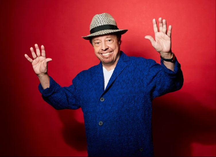 Aqui uma homenagem ao músico Sérgio Mendes, um dos brasileiros de maior prestígio nos Estados Unidos, que morreu em 5/9/2024, aos 83 anos. Ele ajudou a difundir a Bossa Nova no exterior e foi indicado ao Oscar de melhor canção em 2012 pelo tema de “Rio 2”. Ele votava na Academia.