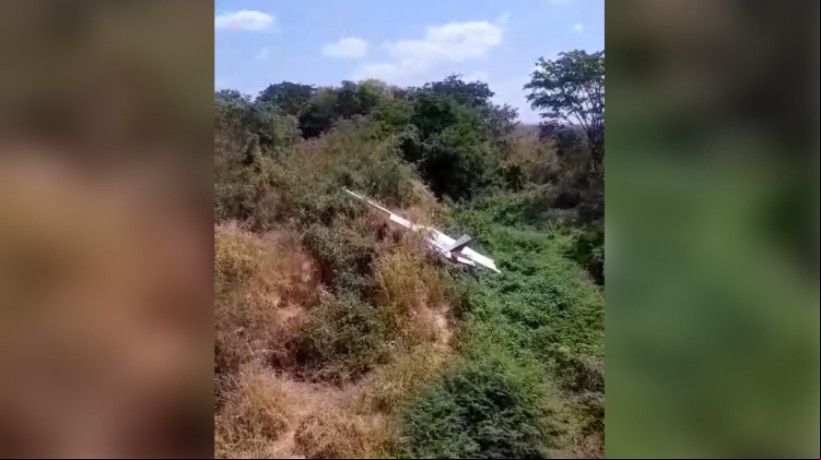 Aeronave caiu e deixou feridos