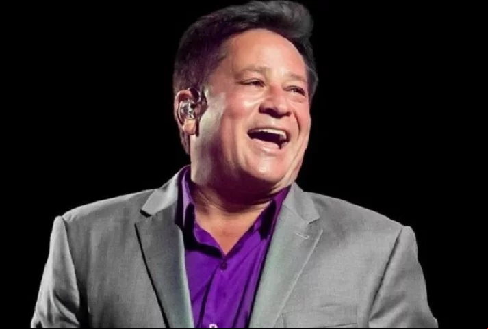 Leonardo - Formou com Leandro uma das duplas mais populares do sertanejo na década de 90, com sucessos como “Pense em Mim” e “Tapas e Beijos”. Em 1998, com a morte do irmão, seguiu carreira solo e se manteve entre os grandes nomes do gênero.