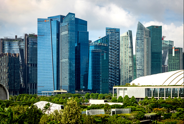 5º) Singapura - População: 5,6 milhões de habitantes; Capital: Singapura; PIB Per capita: US$ 81.345; Índice de Desenvolvimento Humano (IDH): 0,939.