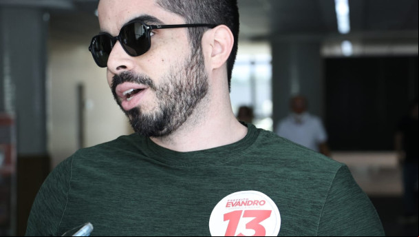 Advogado Paulo Rômulo, 31, votou na Assembleia Legislativa do Ceará (Alece)