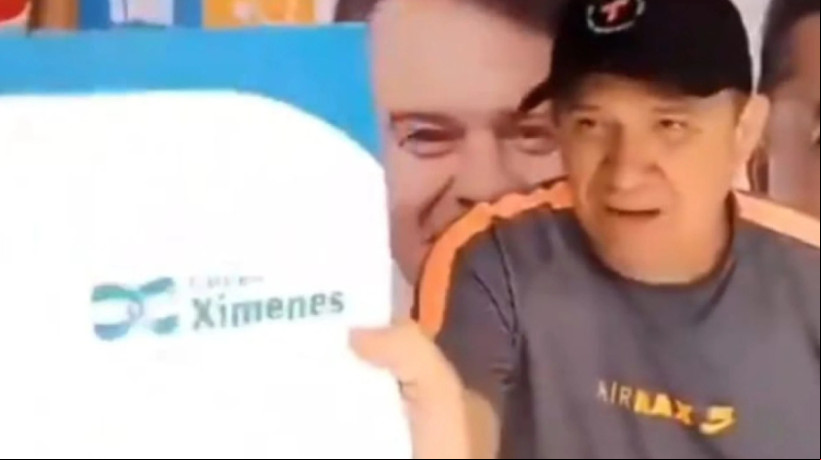 Vídeo que circula pelas redes sociais registra o momento da aposta em que o apoiador de André Fernandes exibe o contrato do apartamento
